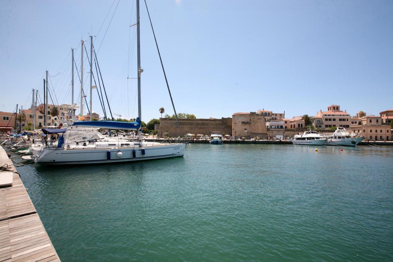 Piper'S Boat Hotel Alghero Kültér fotó